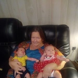 Meet your Posher, Phyllis